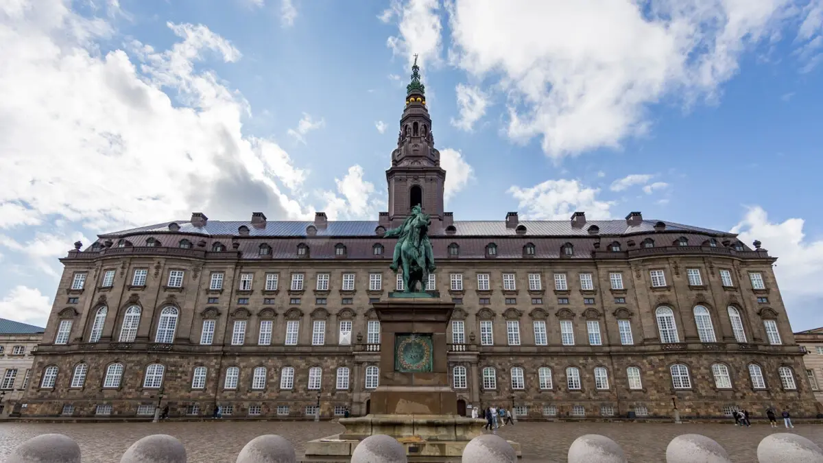 Regeringen ændrer i forslaget til en 'koranlov'