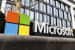 Bekymring blandt fagfolk: Lukker Microsoft forbindelsen til Danmark, hvis Trump beordrer det? | Version2