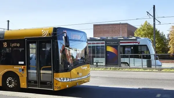 Gratis offentlig transport? På søndag prøver vi det af i Aarhus - så meget ville det koste om året