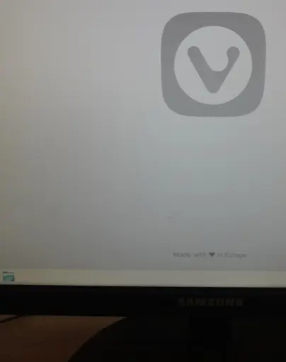 Vivaldi Browser shows "Made with Love in Europe" when you start it for the first time