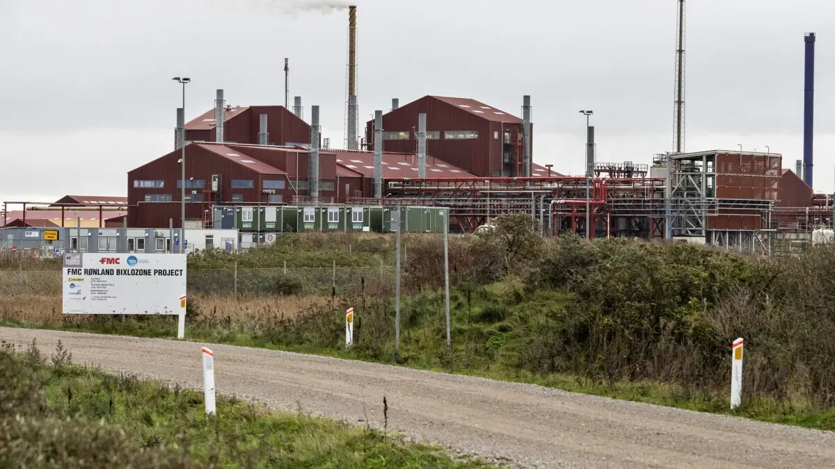 Cheminova pumper miljøfarlige stoffer i hav, der allerede er forurenet: Miljøministeriet har i årevis undladt at gribe ind